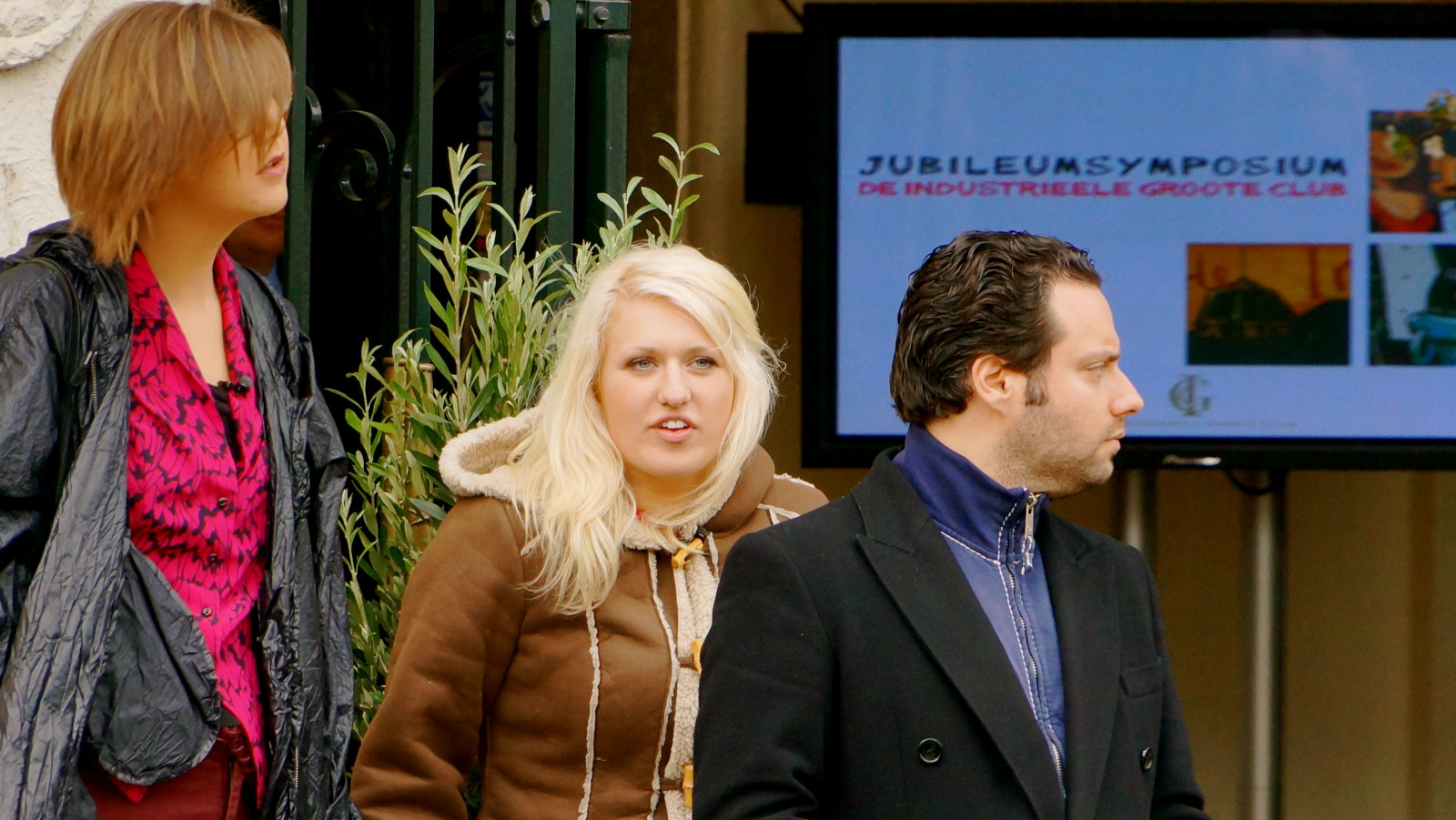 Britt Dekker Is In Amsterdam Komen Wonen At5