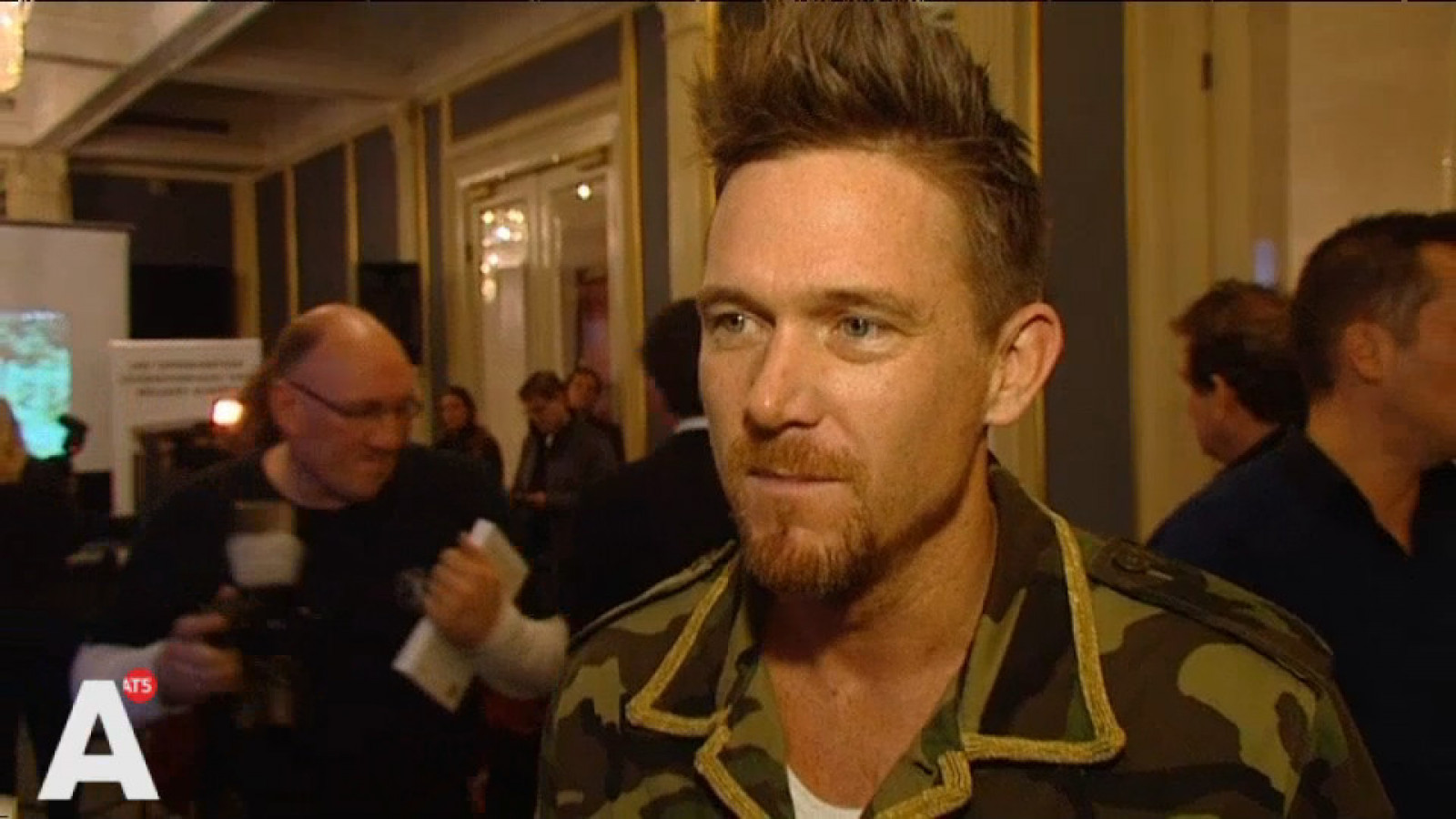 Johnny De Mol Voor Het Eerst Vader Geworden AT5