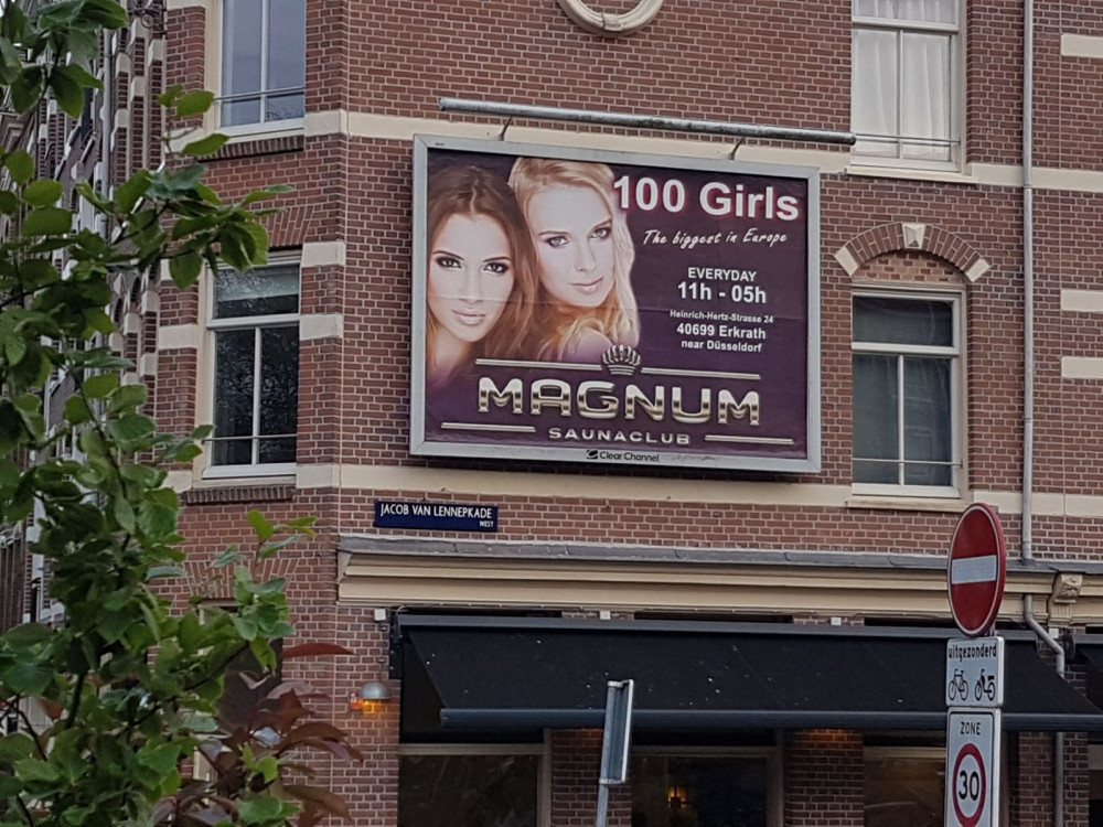 Club düsseldorf magnum Magnum, Düsseldorf