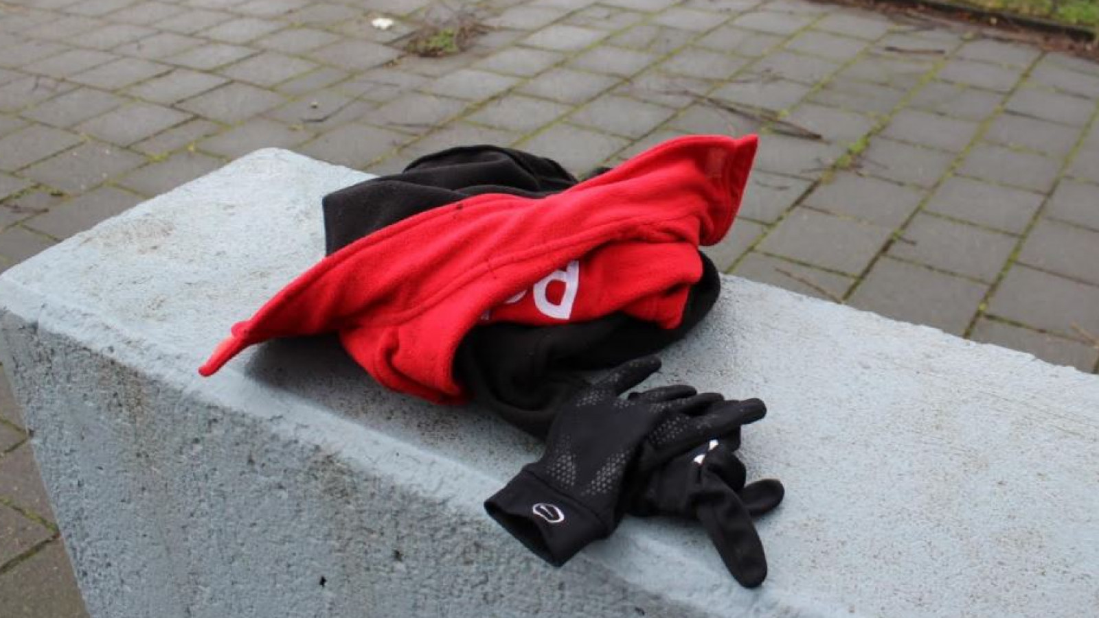 Vermoedelijke woningovervaller Buikslotermeer doet zich voor als DPD-bezorger