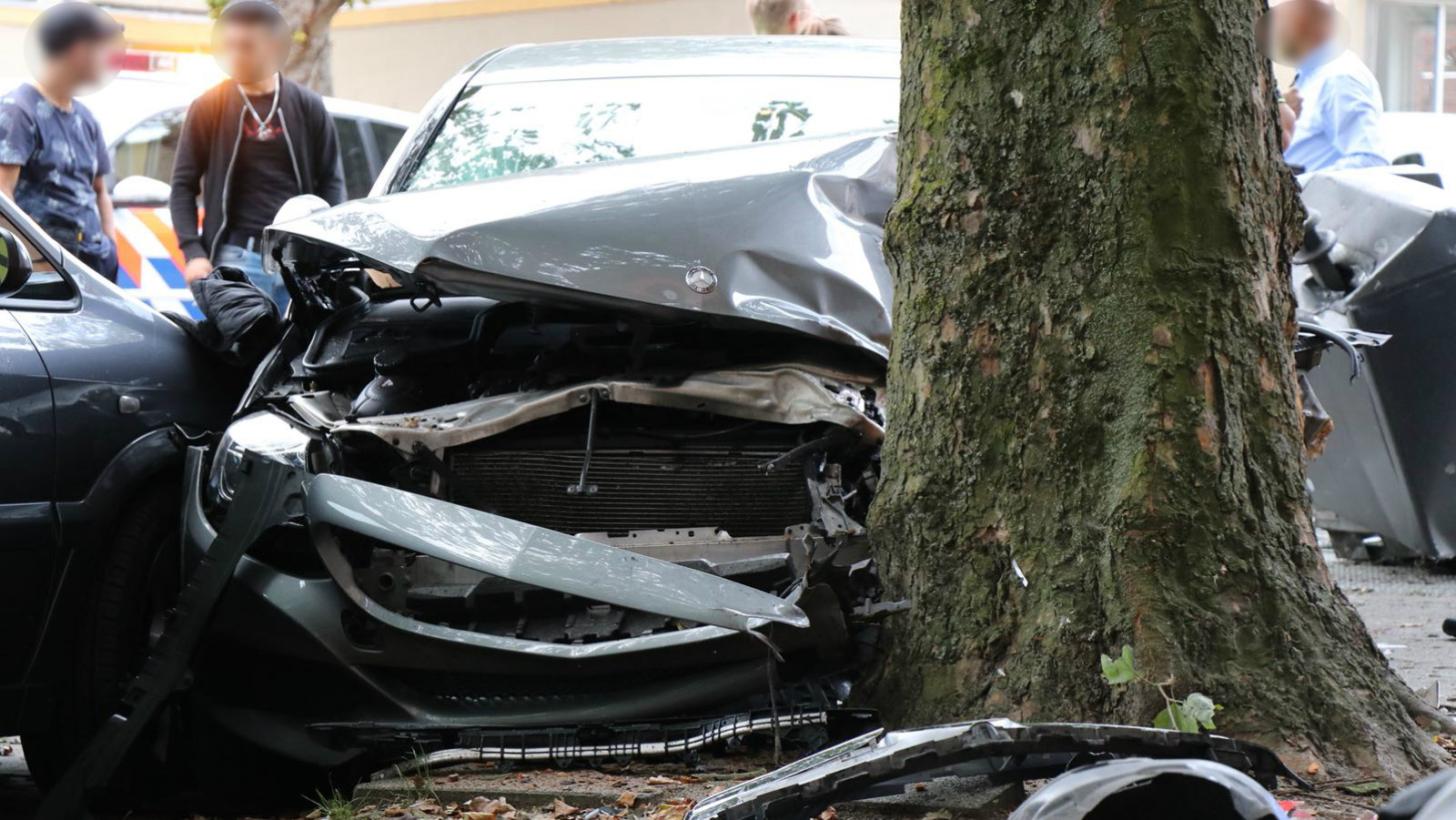 Ravage na eenzijdig ongeluk in Geuzenveld