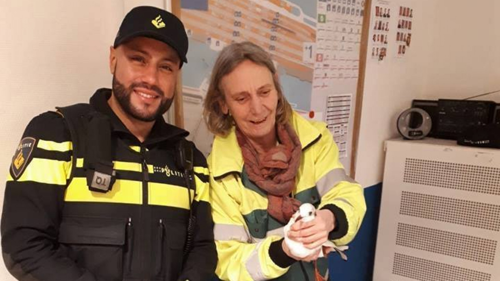 Foto van Facebook (Politie Amsterdam Team Openbaar Vervoer)