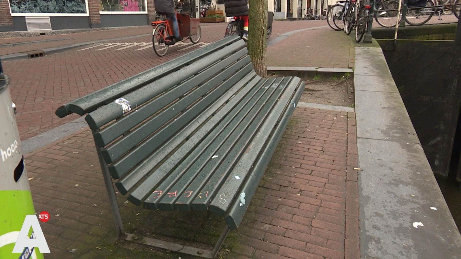 Het bankje eerst