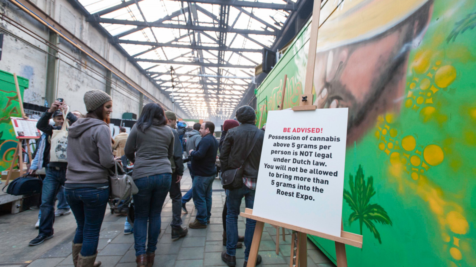 Zondag begon voor de 25 ste keer de Cannabis Cup Amsterdam. Donderdagavond werden de prijzen uitgedeeld in de Melkweg.