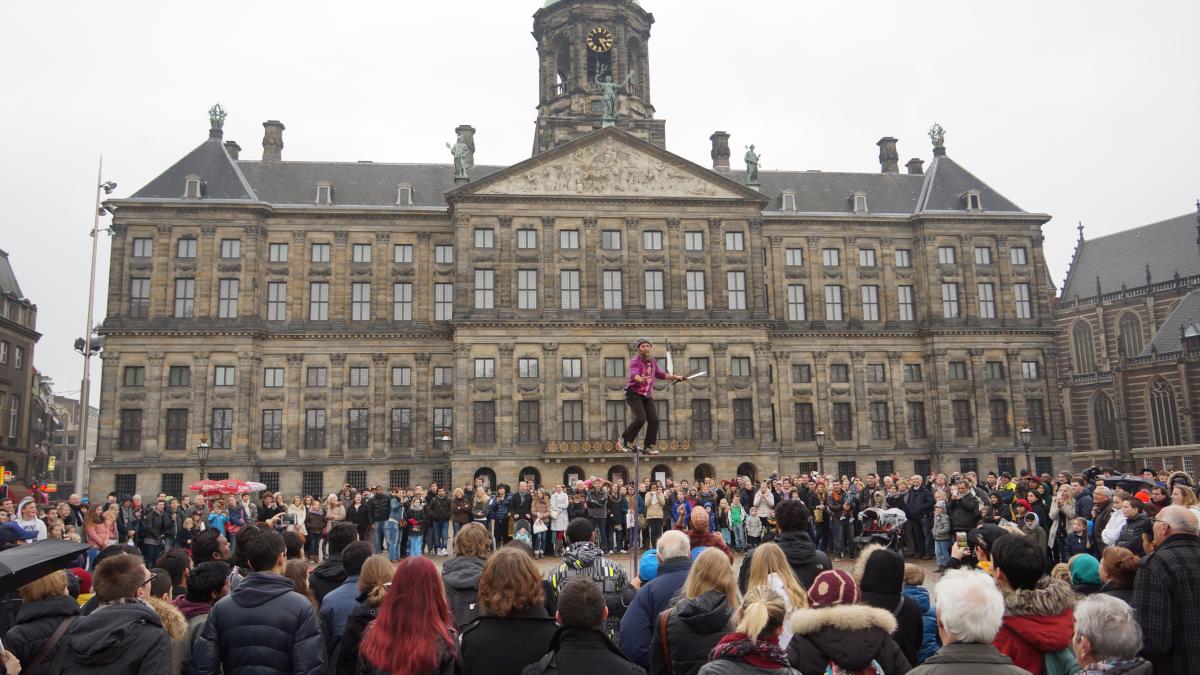 Kraak je hersenen, stop het wildplassen! - AT5