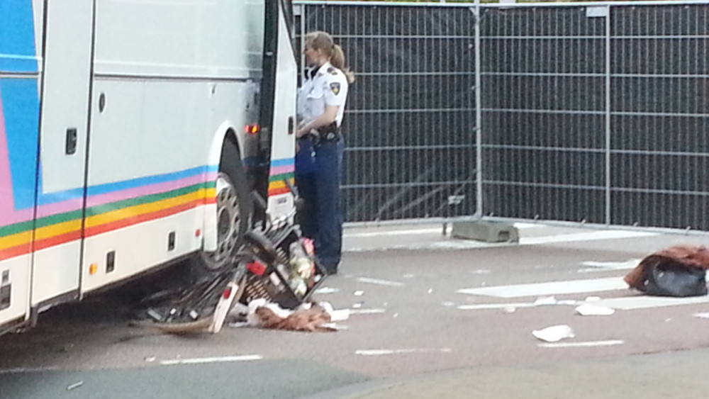 Fietster Ernstig Gewond Na Aanrijding Met Bus - AT5