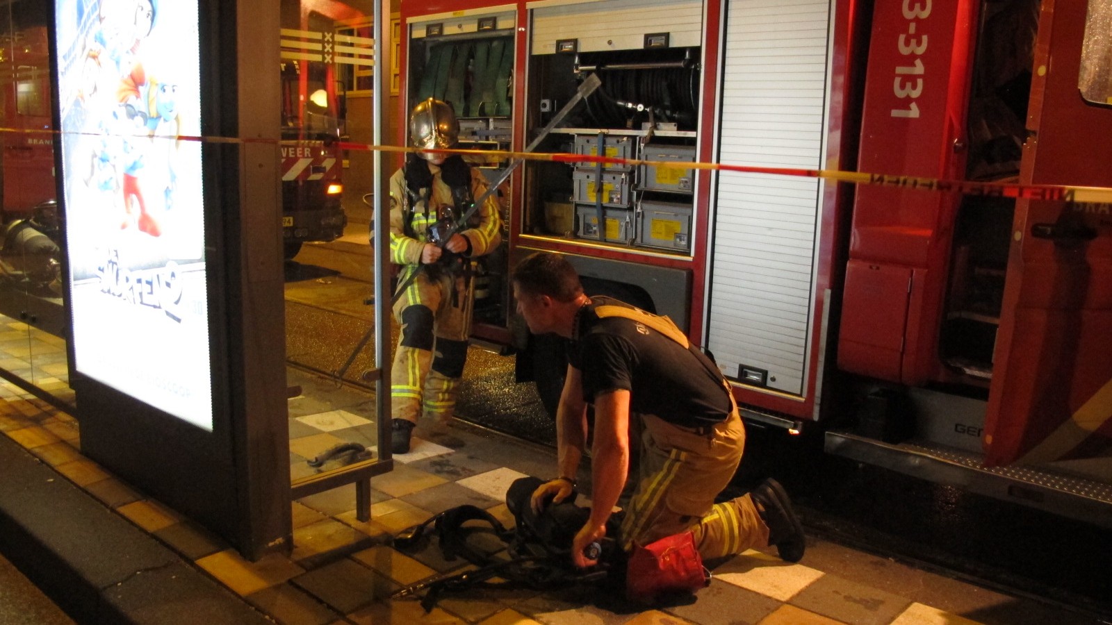 Ernstig gewonde bij brand Czaar Peterstraat