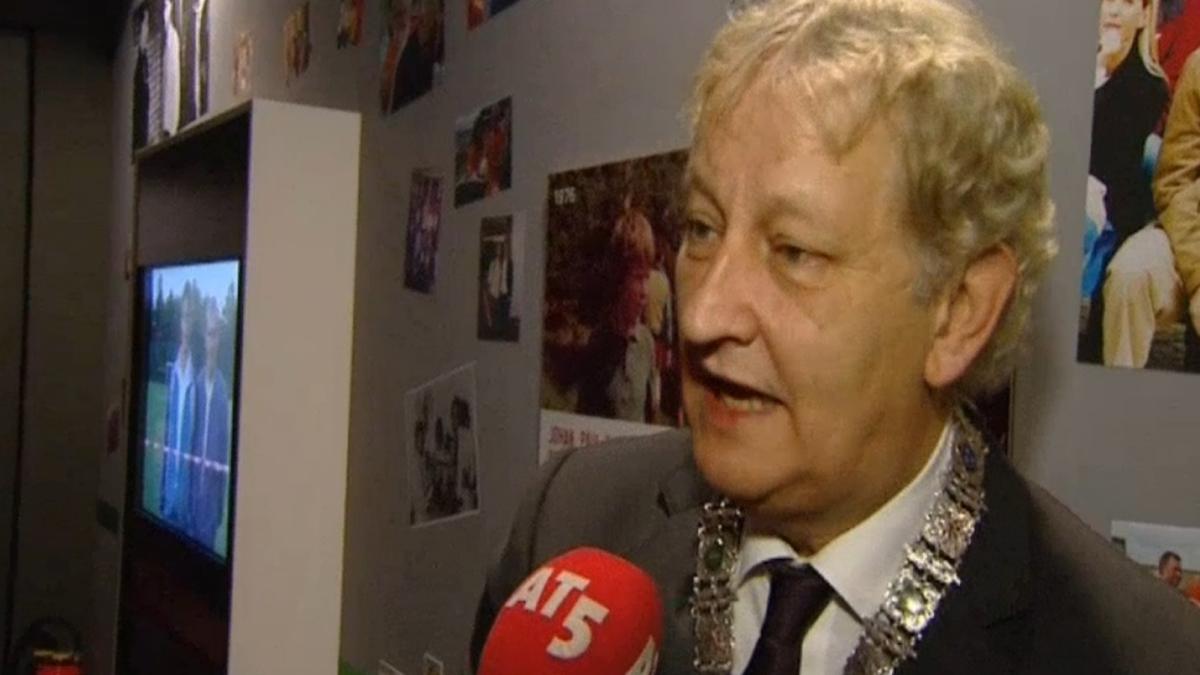 Van der Laan: 'Nog geen zekerheid over komst Van der V.' - AT5