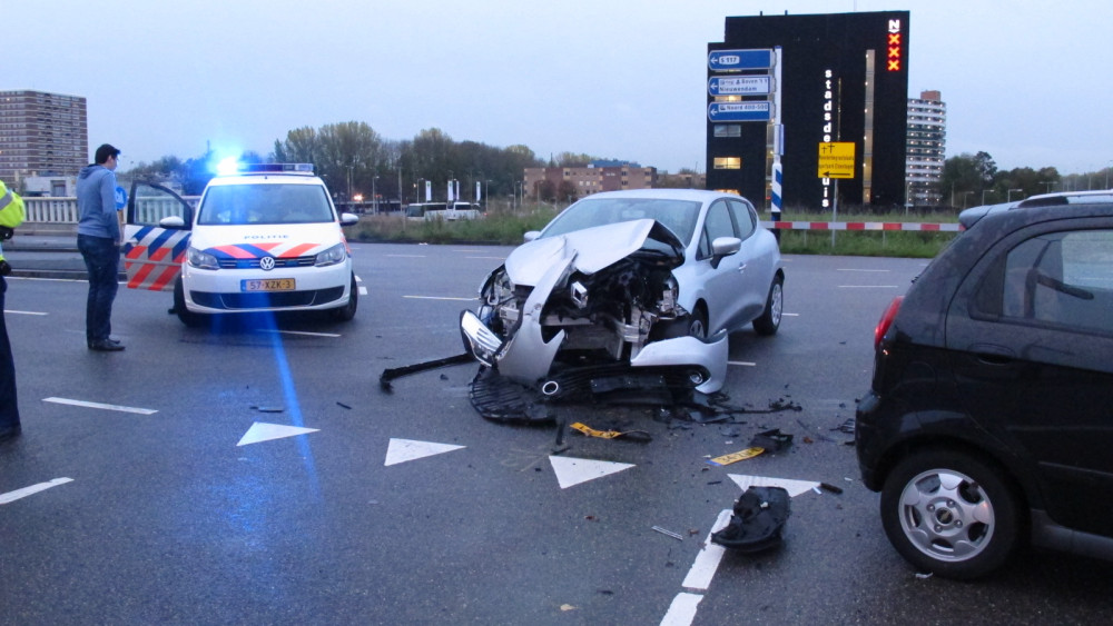 Gewonde Bij Botsing Op Kruising IJdoornlaan - AT5