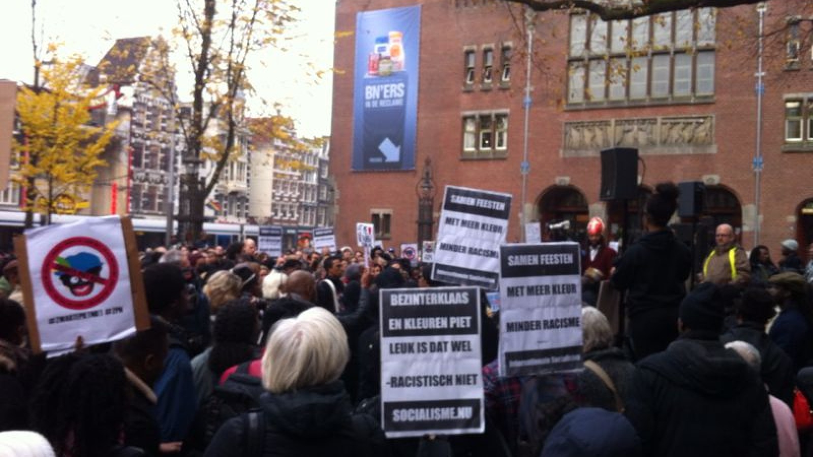Honderden bij protest tegen Zwarte Piet