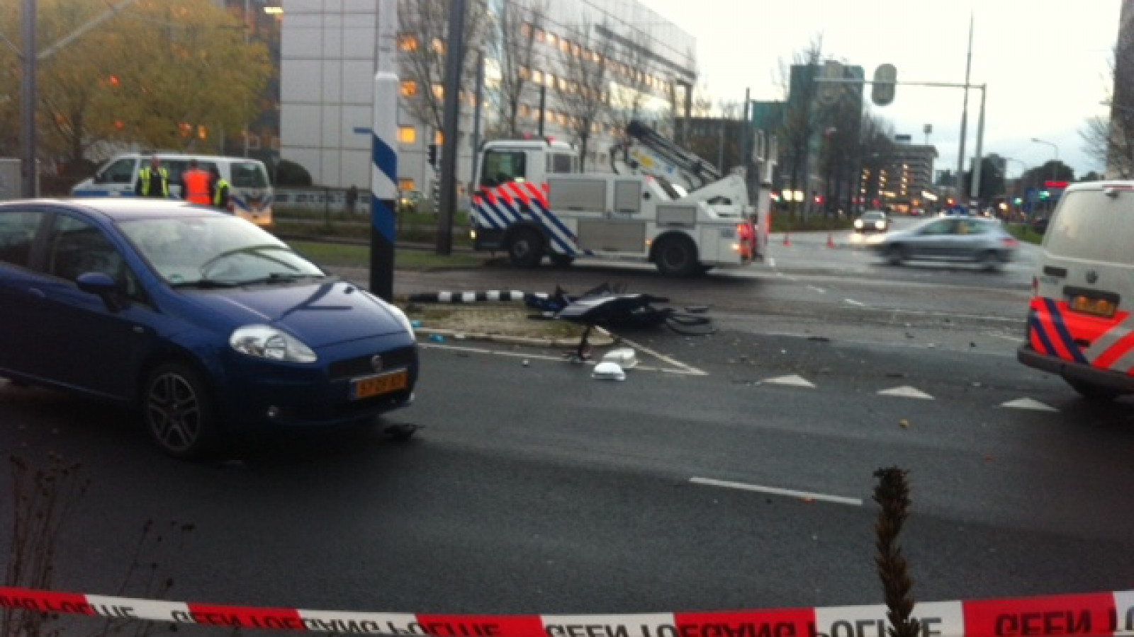 Achtervolging autodief eindigt met klap op Beneluxbaan