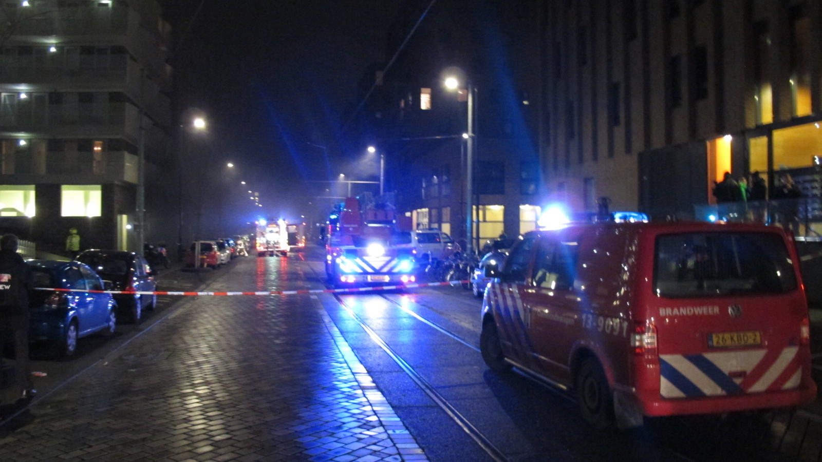 Woningen ontruimd na grote brand parkeergarage IJburg