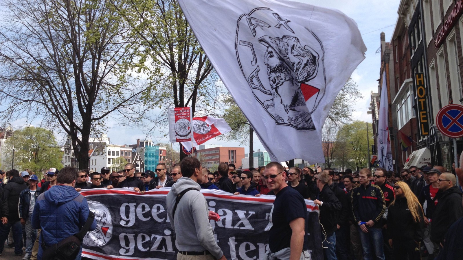 Ajax logo protestmars