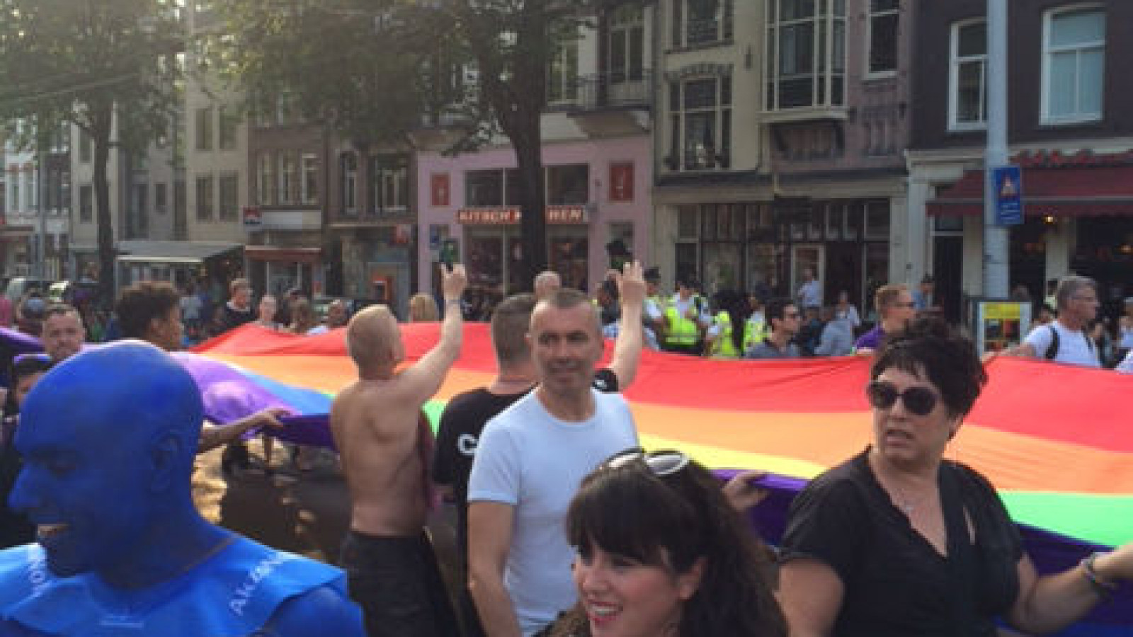 1500 mensen lopen mee met PrideWalk