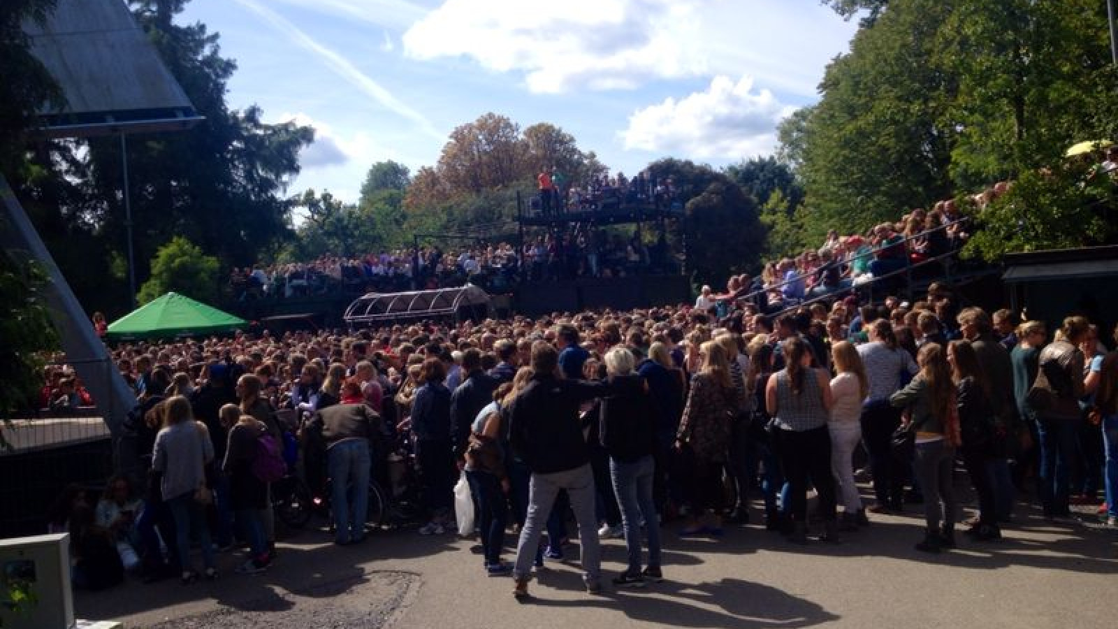 10.000 fans in Vondelpark voor Acda en de Munnik
