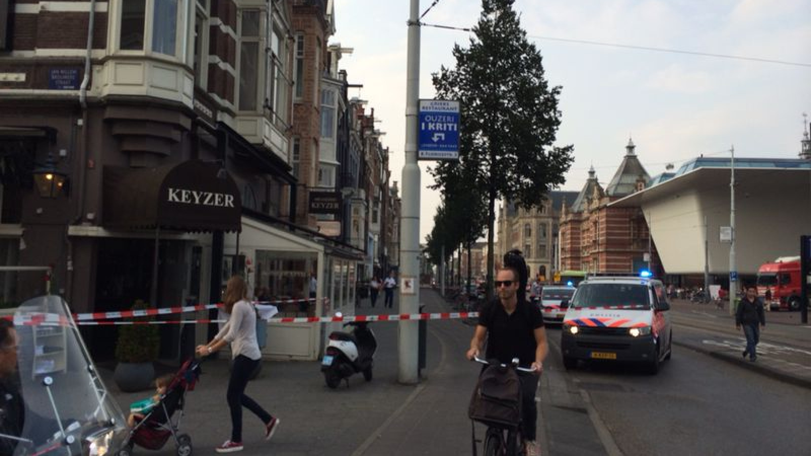 Tramverkeer verstoord na ongeluk Van Baerlestraat