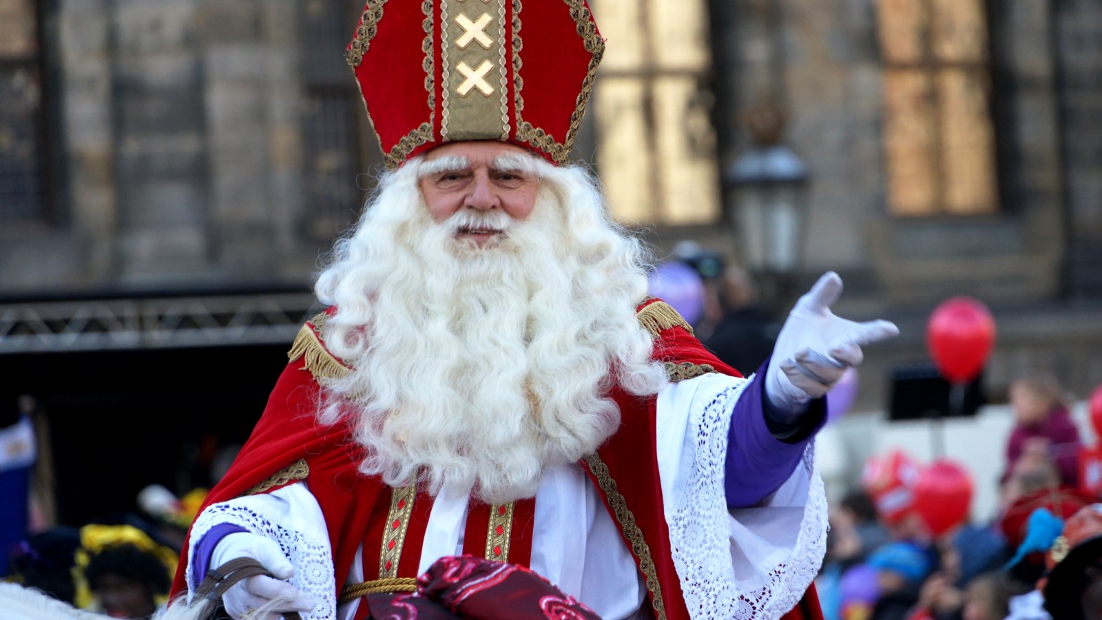 LET OP!! OUDE IMAGE: De intocht van Sinterklaas in Amsterdam.