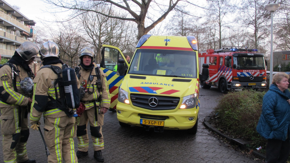 Bewoner Ademt Rook In Bij Brand In Woning Noord - AT5