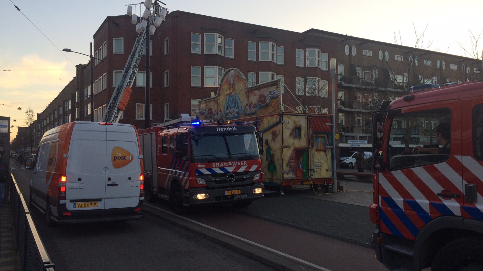 Schoorsteenbrand in woning bij Mercatorplein