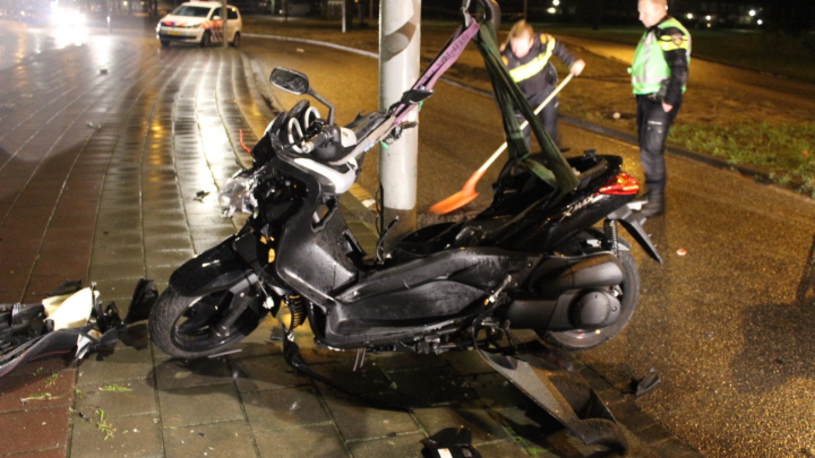 scooter, overleden, osdorp, troelstralaan, 22-12-2015