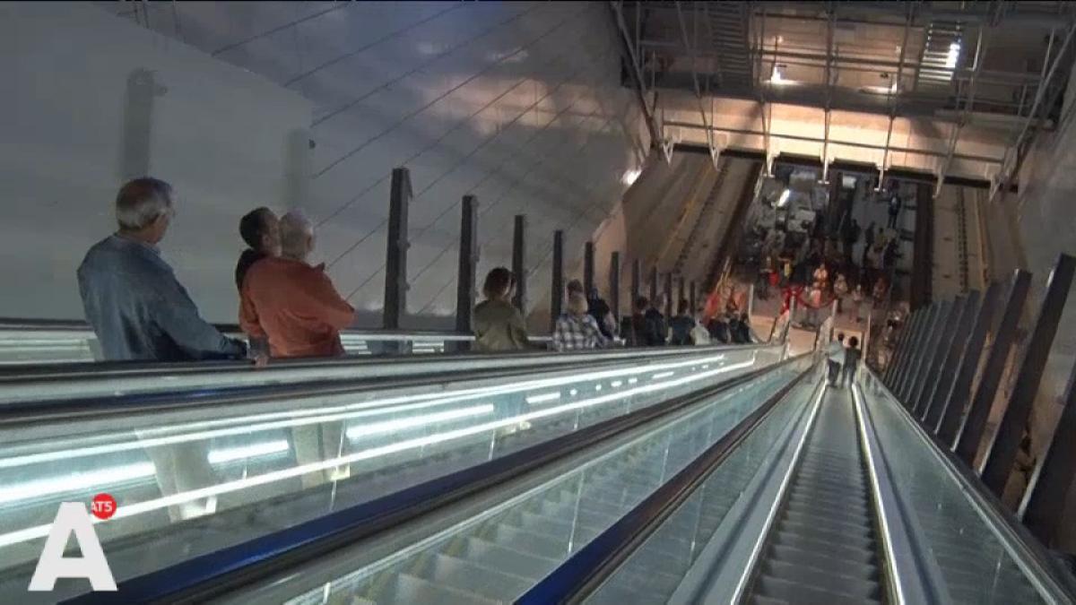 Voorproefje langste roltrap van het land drukbezocht - AT5