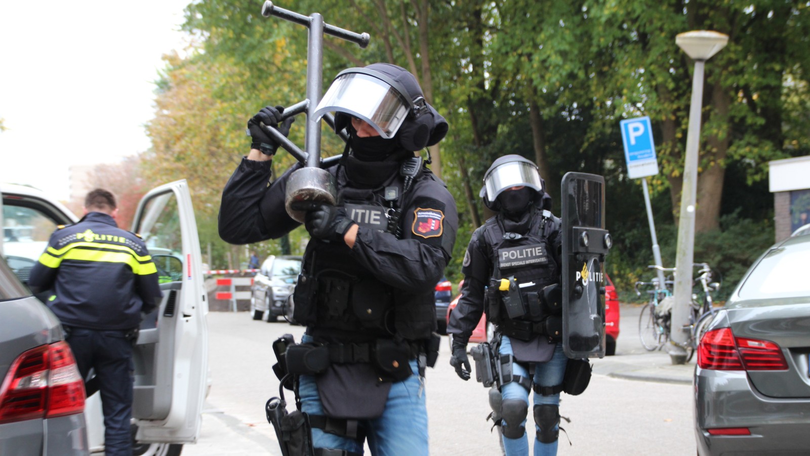Schietpartij Buitenveldert arrestatieteam algemeen politie AT