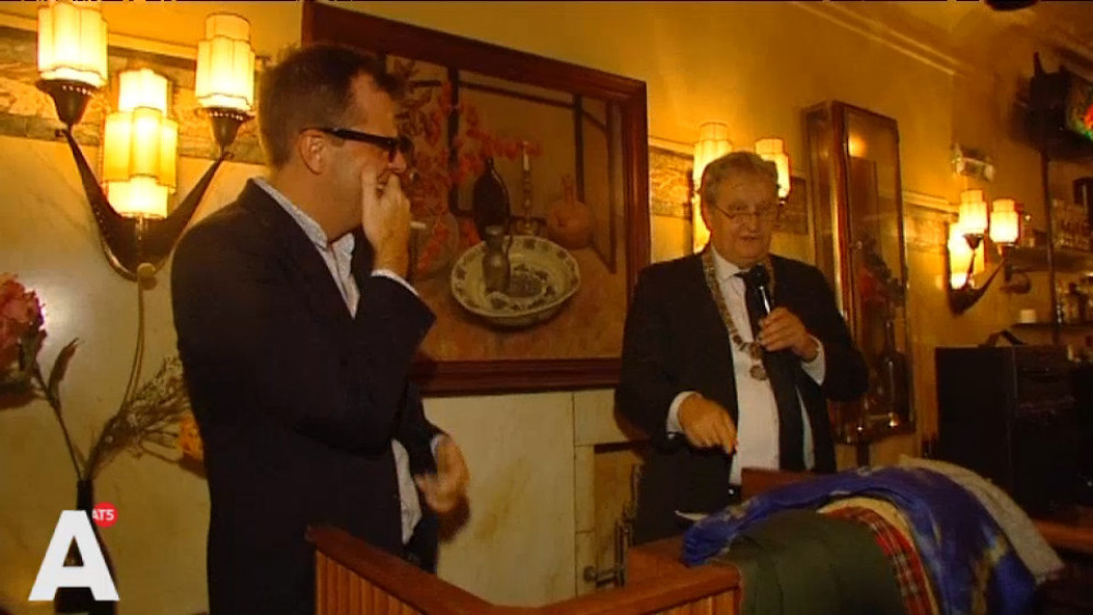 Herman Koch presenteert boek over vreemdgaande vrouw van burgemeester