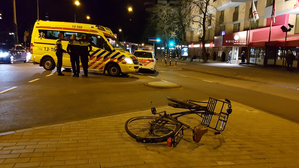 Fietser Wordt Geschept Bij Leidseplein En Raakt Zwaargewond - AT5