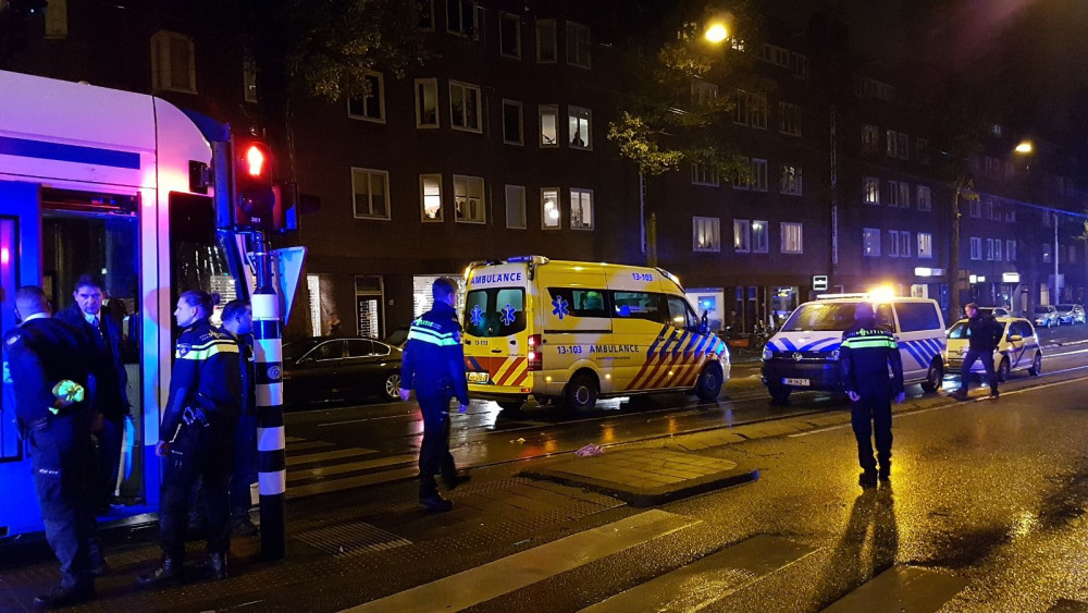 Voetganger Aangereden Door Tram Op Roelof Hartstraat - AT5