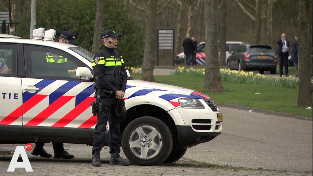 Zware Politiebeveiliging Rond Uitvaart Reduan Bakkali - AT5