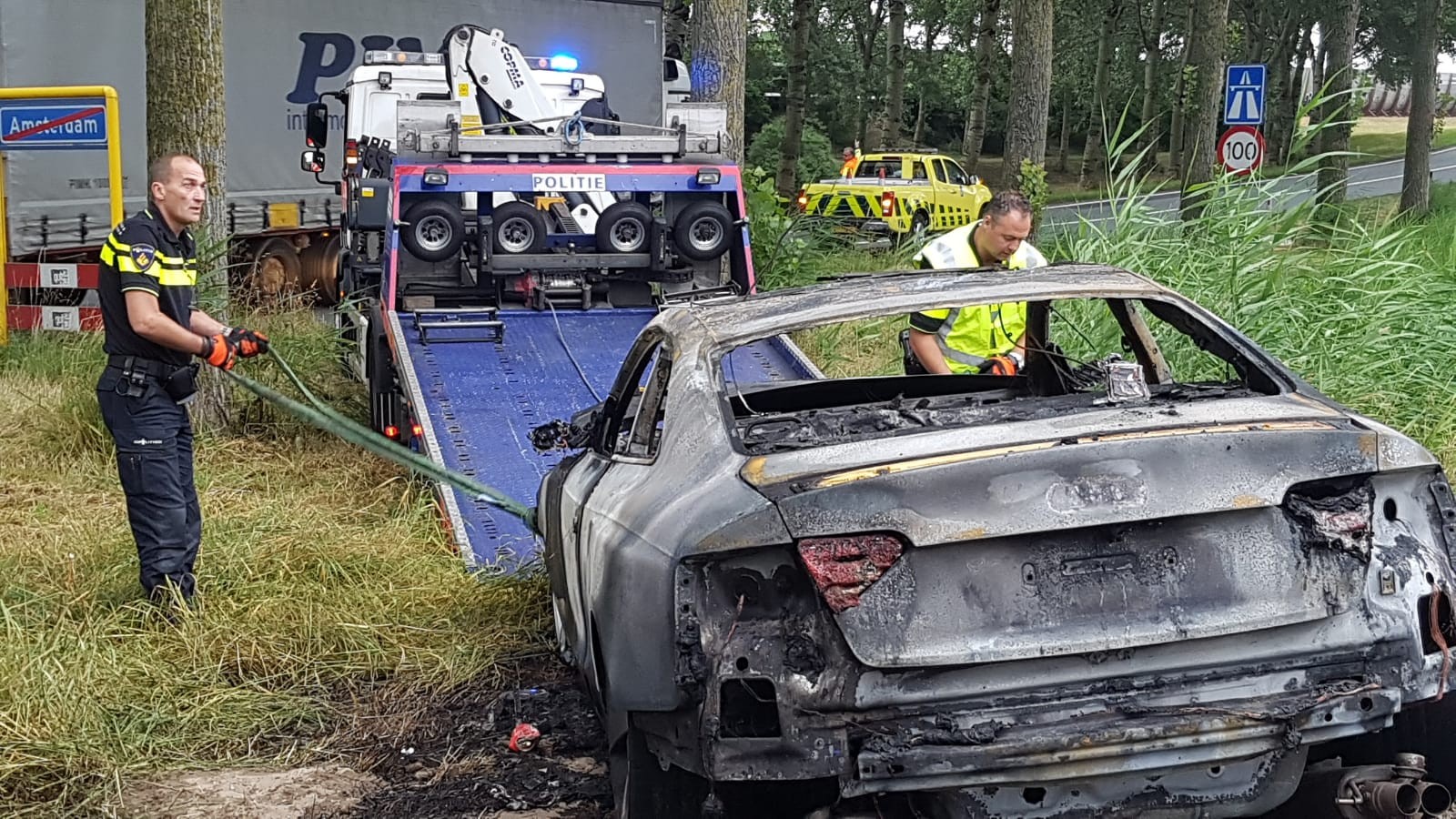 Vermoedelijke vluchtauto Telegraaf-aanslag gevonden in Noord