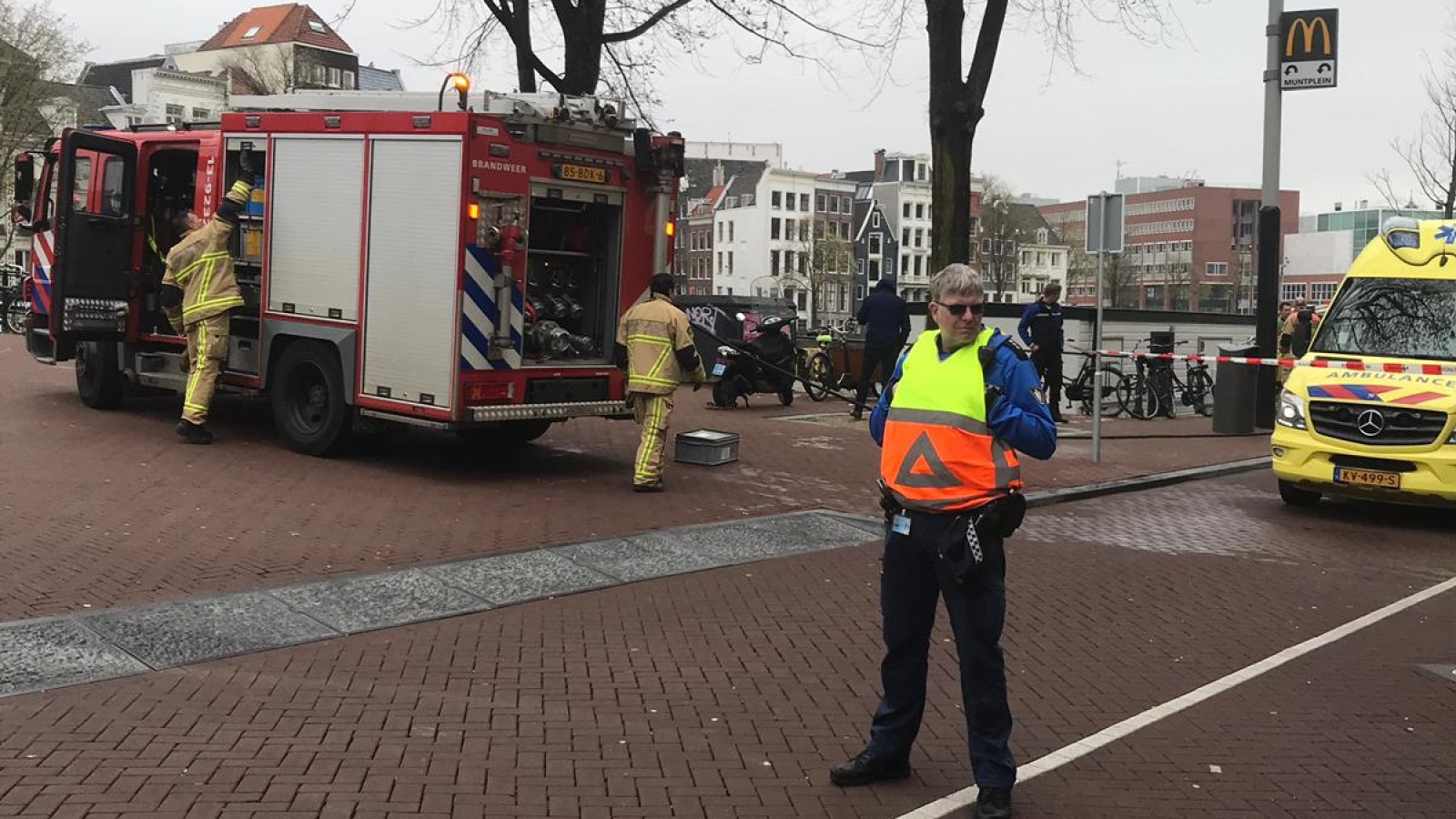 vuilnisman gewond gevaarlijke stoffen op Amstel
