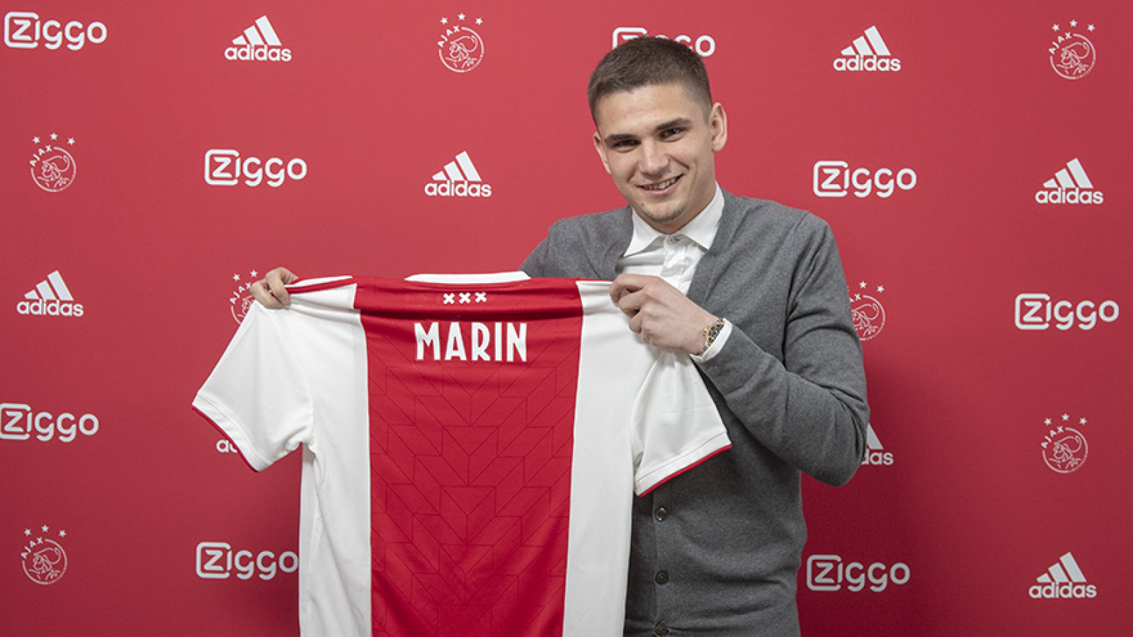 Razvan Marin tekent bij Ajax 3