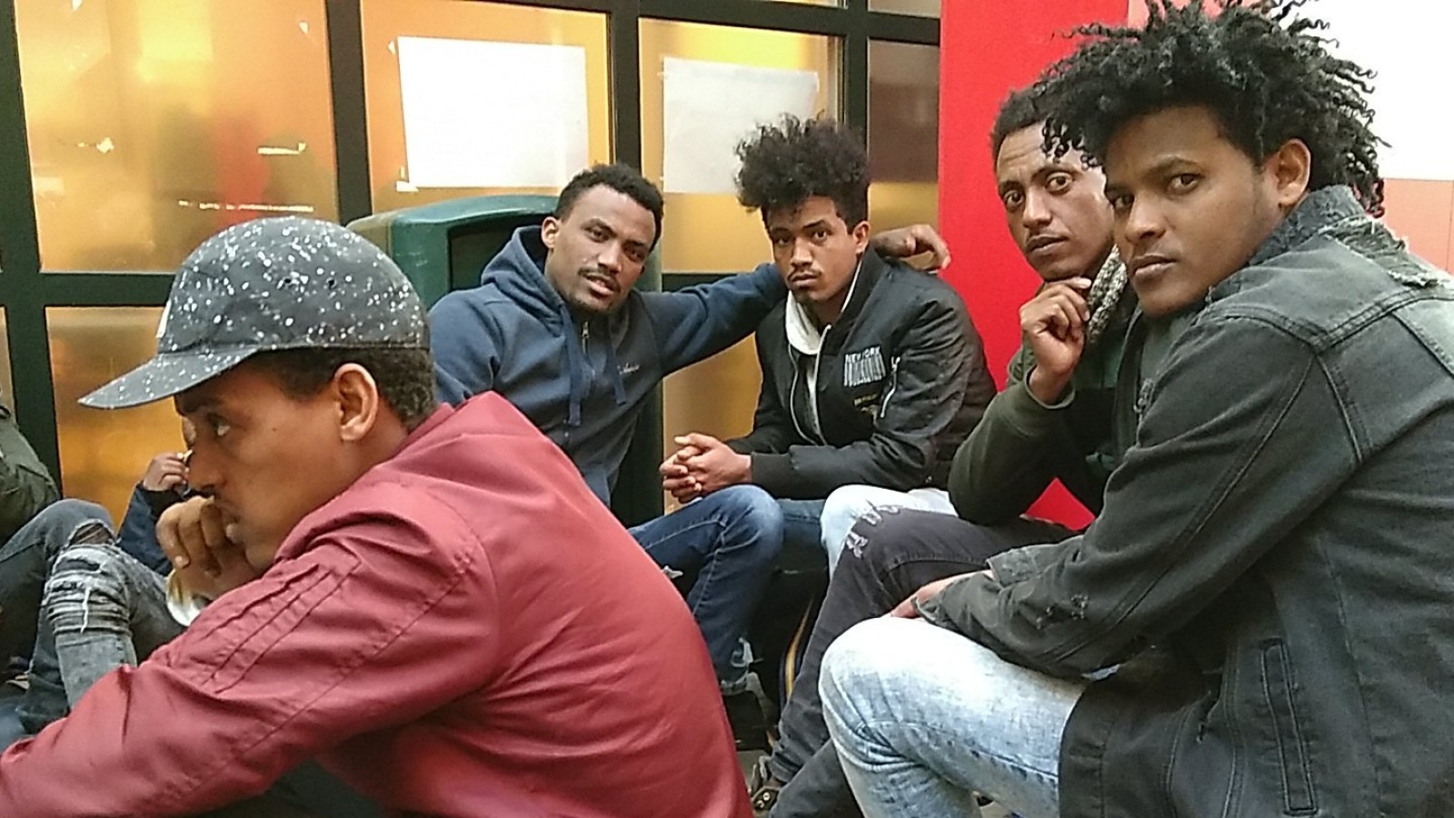 ongedocumenteerden daklozen stadshuis opvang 