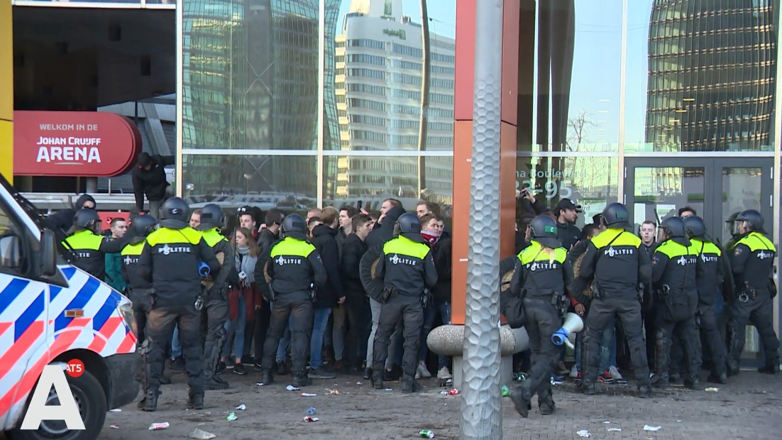 mobiele eenheid politie arenaboulevard rellen juventus