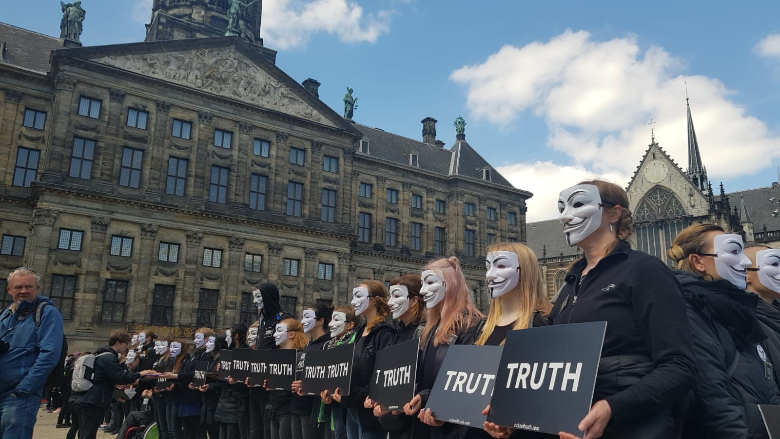 dam demonstratie one dam day anonymous for the voiceless