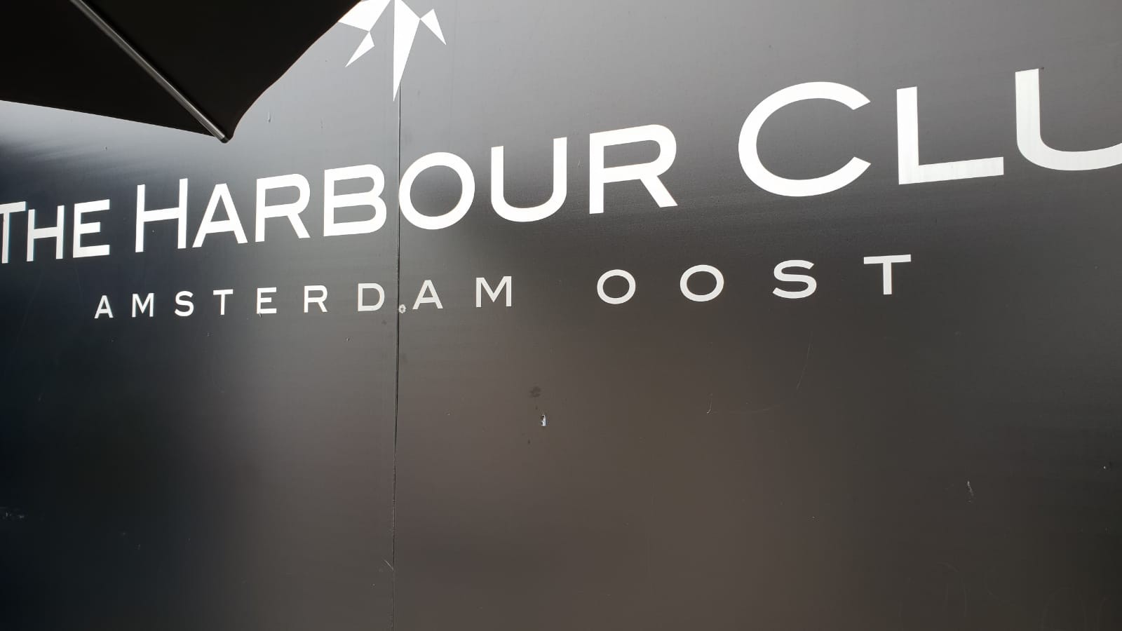 harbour club Cruquiusweg beschoten