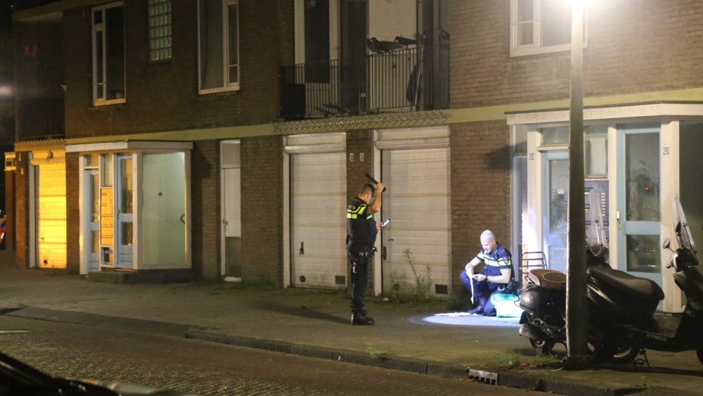 Schoten Gelost In Maassluisstraat Bij Grote Vechtpartij - AT5