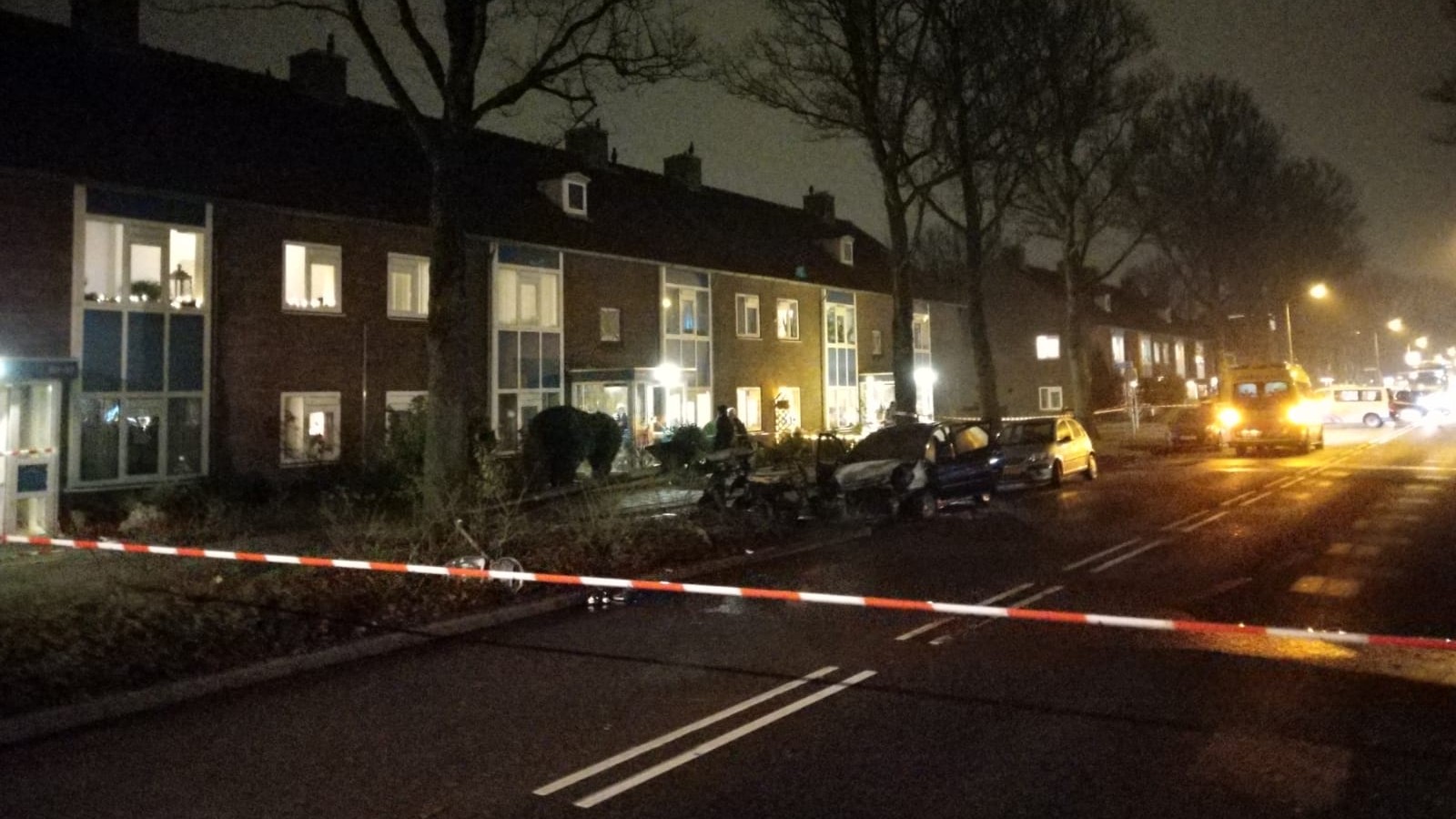 Autobrand aan Van der Hooplaan Amstelveen