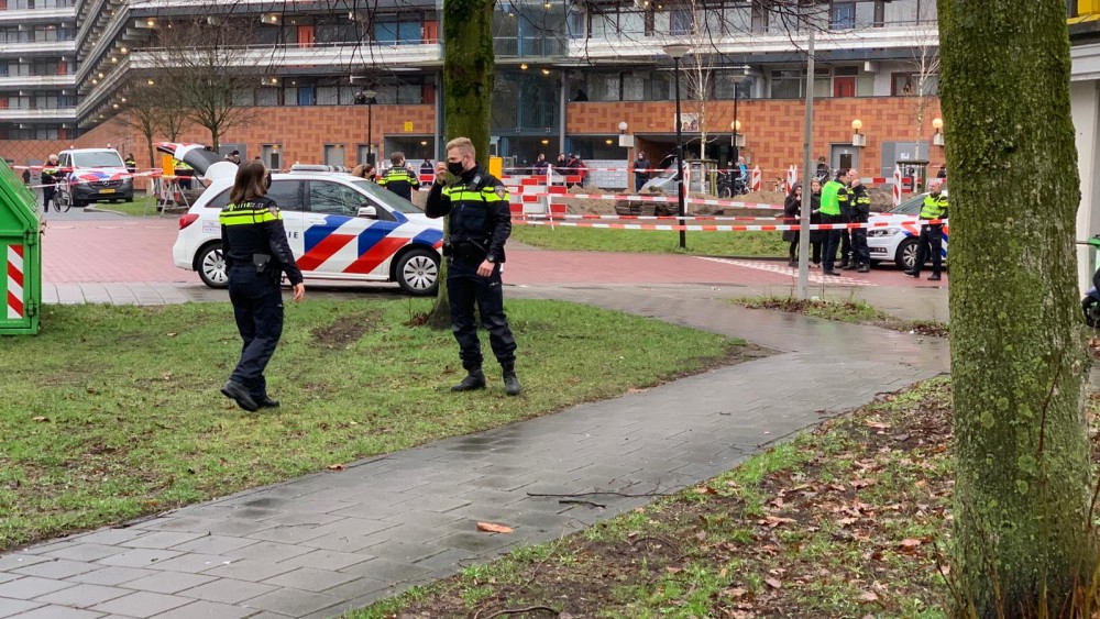 Zwaargewonde Bij Schietpartij In Parkeergarage In Zuidoost - AT5