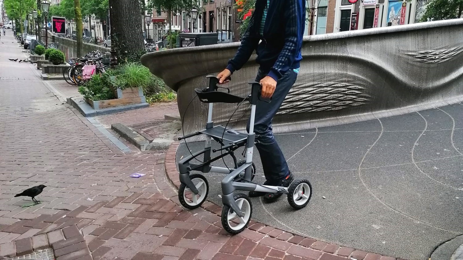 3D-geprinte brug nog niet rolstoeltoegankelijk