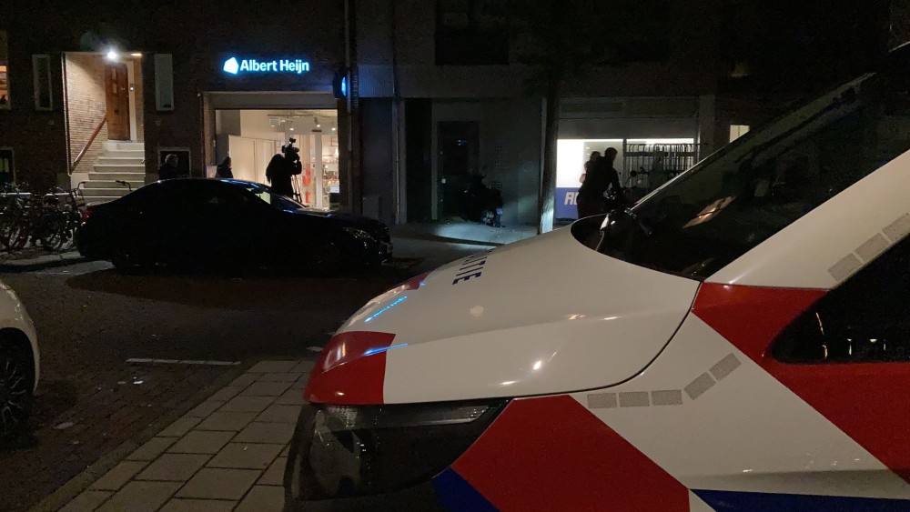 Gewapende Overval Op Albert Heijn In West AT5