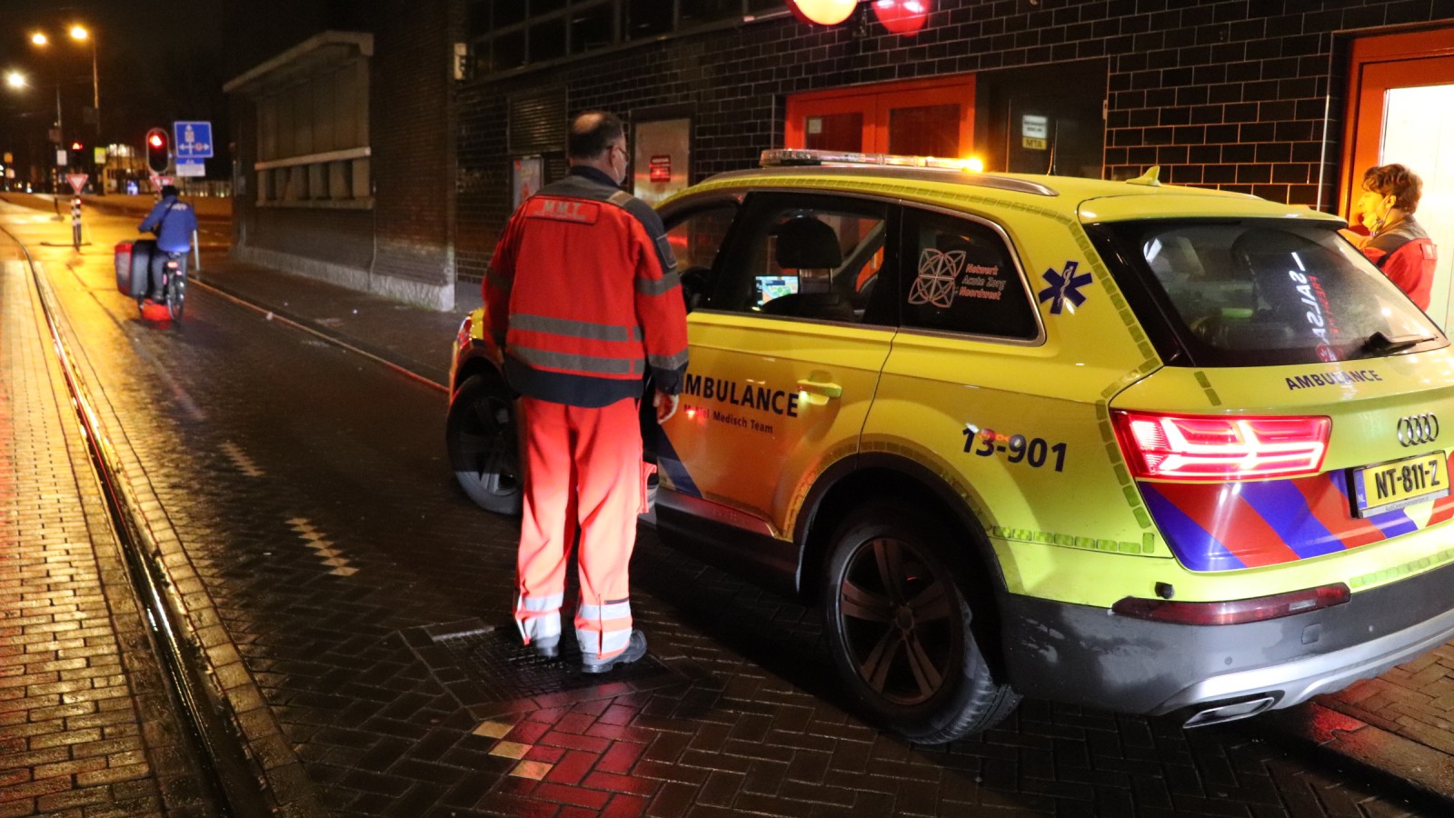 Steekpartij bij huisfeest aan Marie Heinekenplein