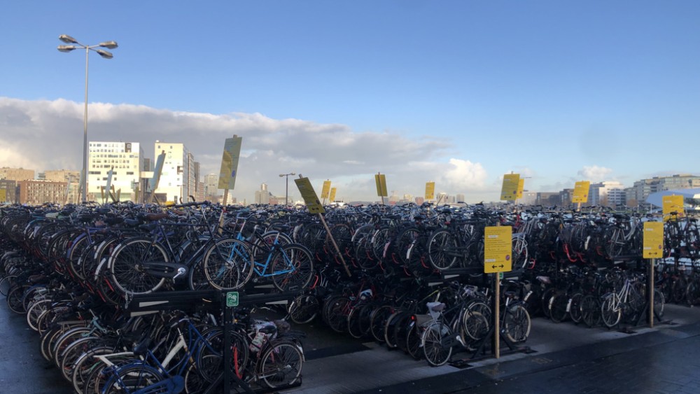 Fietsplatform aan het IJ wordt weggehaald: \