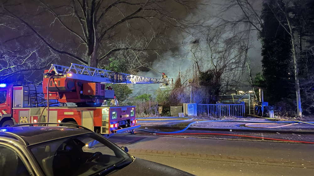 Two injured after fire in houseboat Oostenburgergracht, cats and dog died