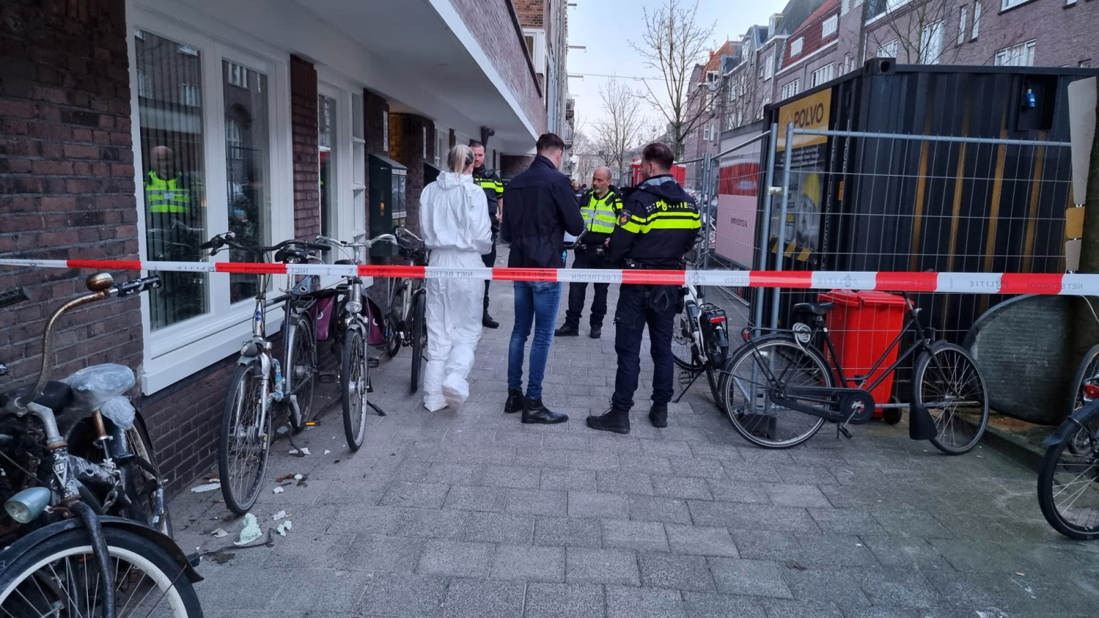 Onderzoek politie in Houtrijkstraat