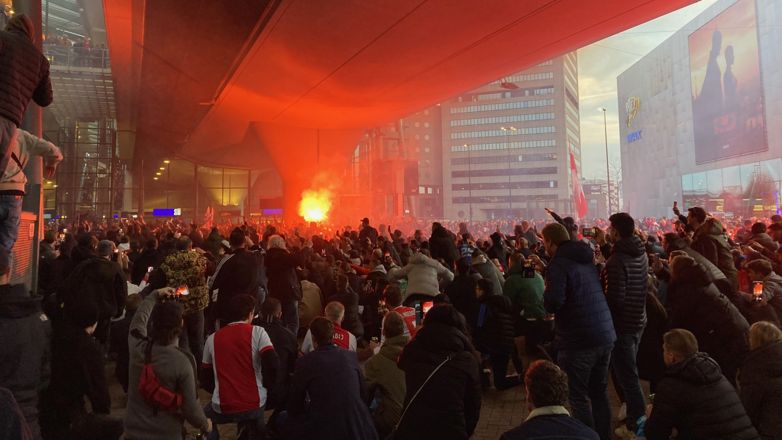 Entrada Ajax - Benfica