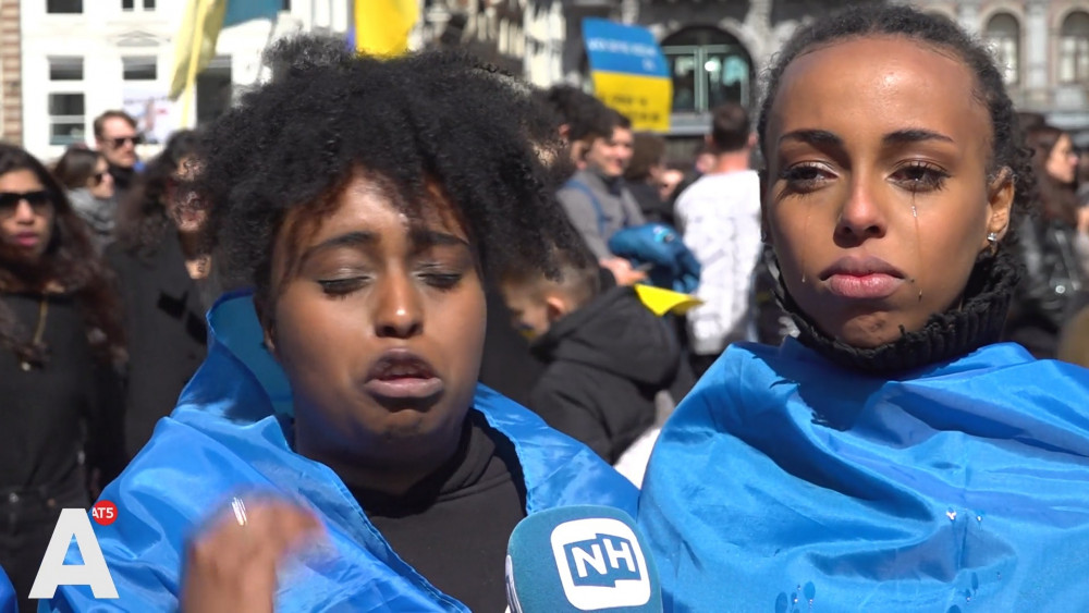 Demonstration on Dam Square for peace in Ukraine: “They are killing our people”