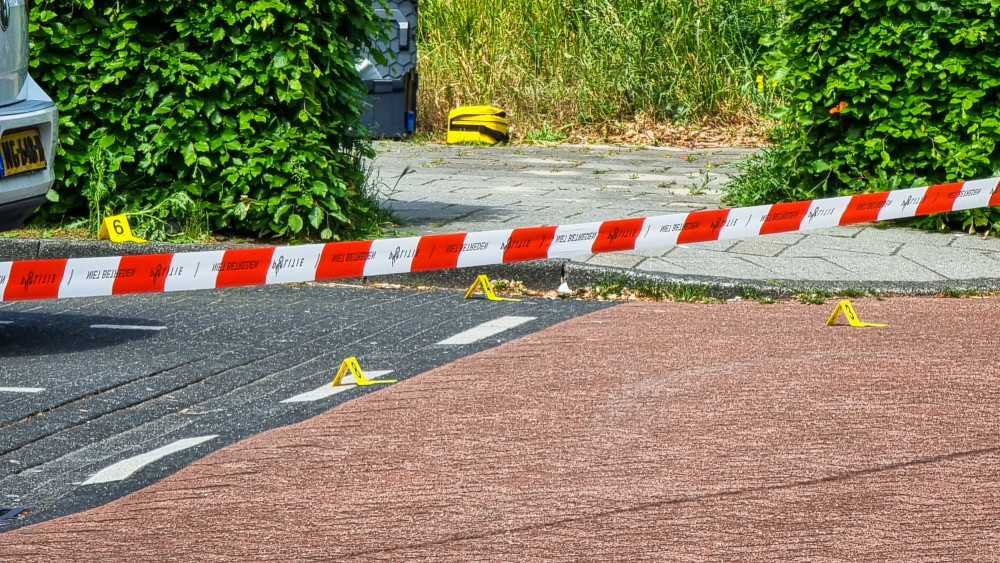 Drie Mensen Aangehouden Na Schietpartij Buikslotermeerplein, Twee ...