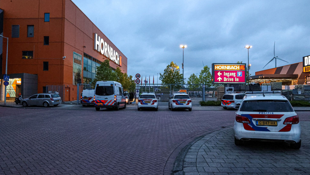 Robbery in Hornbach Sloterdijk, one suspect arrested